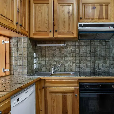 Au Pied Des Pistes Avec Balcon Sud A 1850 - Fr-1-564-41