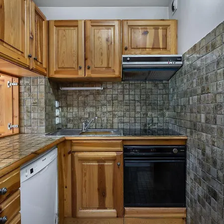 Au Pied Des Pistes Avec Balcon Sud A 1850 - Fr-1-564-41 * クールシュヴェル