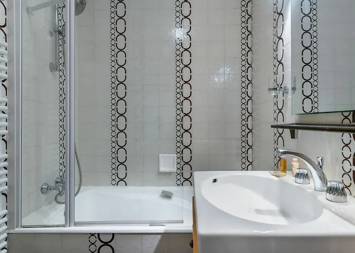 Daire Au Pied Des Pistes Avec Balcon Sud A 1850 - Fr-1-564-41 Courchevel