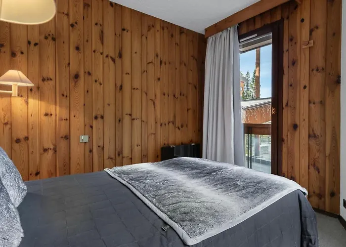 Au Pied Des Pistes Avec Balcon Sud A 1850 - Fr-1-564-41 *